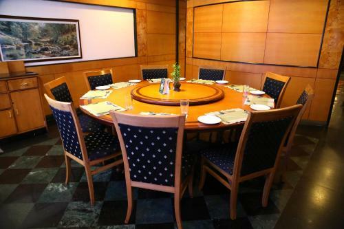 Gokulam Park Hotel & Convention Centre