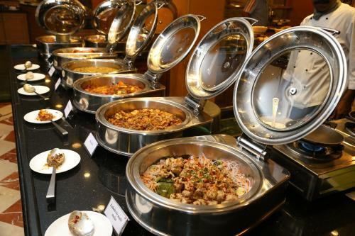 Gokulam Park Hotel & Convention Centre
