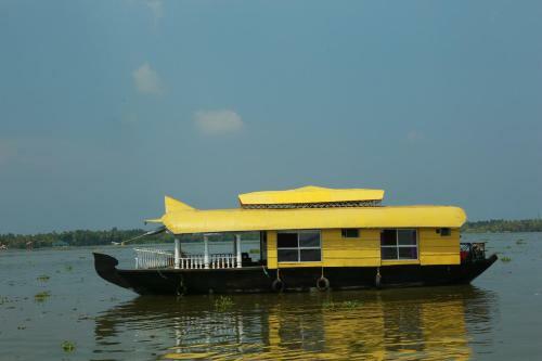 Hotel Sreekrishna Houseboat