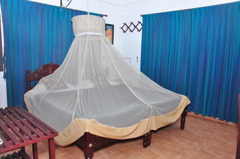 Bed & Breakfast Reds Residency - Homestay