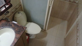 Bed & Breakfast Reds Residency - Homestay