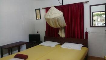 Bed & Breakfast Reds Residency - Homestay