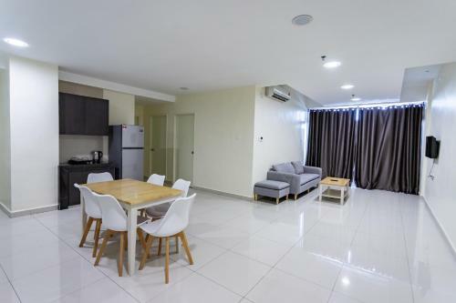 Emart Hotel (riam)