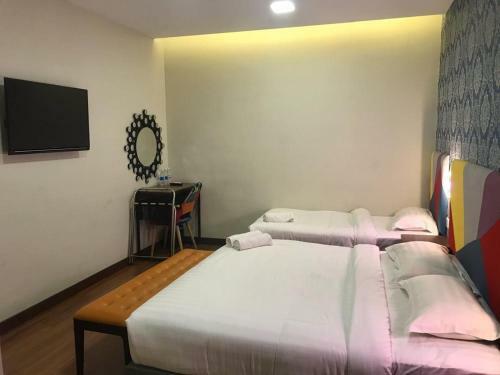 W Hotel Cemerlang