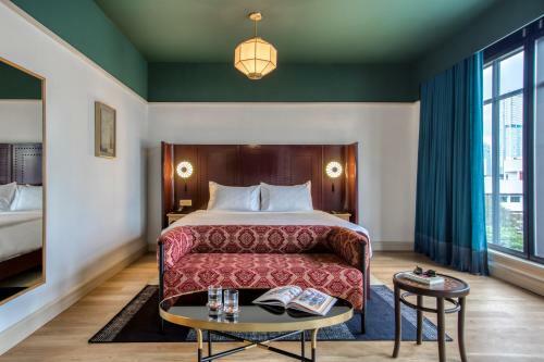 The Chow Kit - An Ormond Hotel
