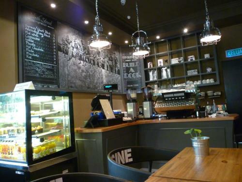 Manhattan Business Hotel Damansara Perdana