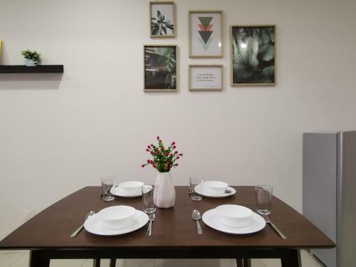 Eminent Suite - Icon City, Petaling Jaya