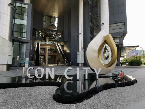 Eminent Suite - Icon City, Petaling Jaya