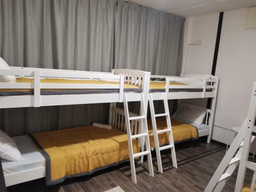 Hostal G Fortune Guest House