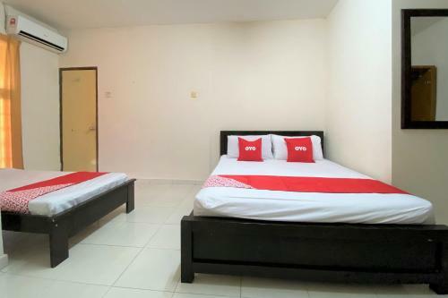 Oyo 90159 Zahaar Hotel