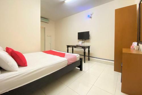 Oyo 90159 Zahaar Hotel