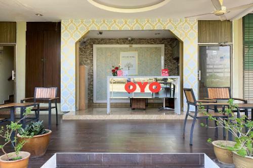 Oyo 90159 Zahaar Hotel