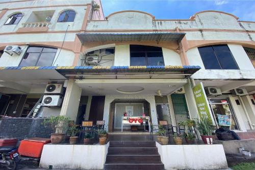 Oyo 90159 Zahaar Hotel