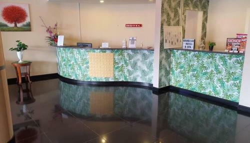 Grandeur Hotel And Spa