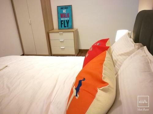 A Space Apartment @ I-city By Hostassist