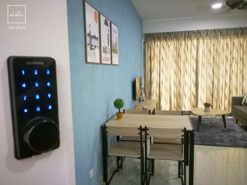 A Space Apartment @ I-city By Hostassist