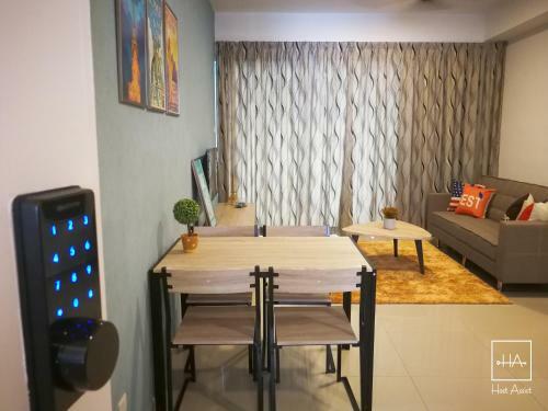 A Space Apartment @ I-city By Hostassist
