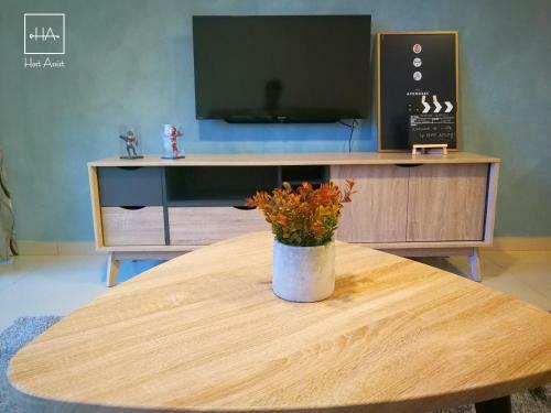 A Space Apartment @ I-city By Hostassist