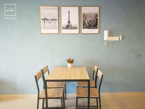 A Space Apartment @ I-city By Hostassist