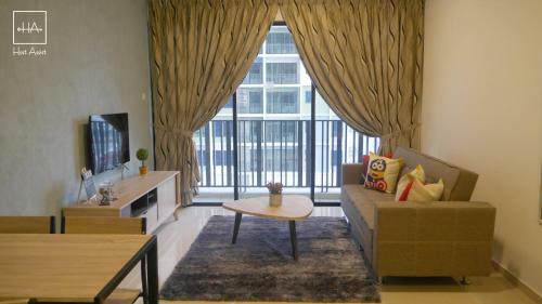 A Space Apartment @ I-city By Hostassist