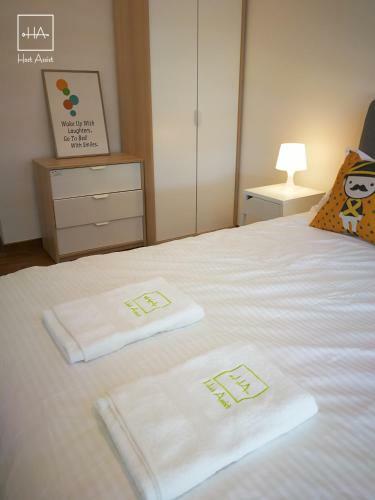 A Space Apartment @ I-city By Hostassist