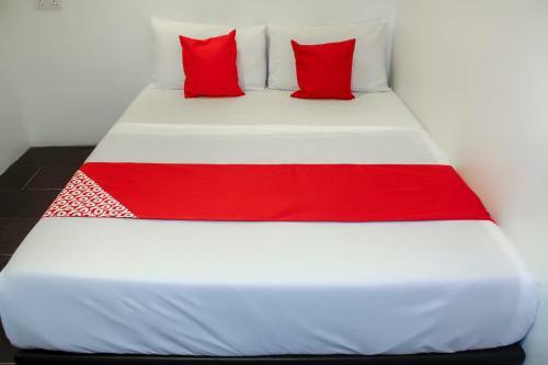 Oyo 90035 Star Hotel
