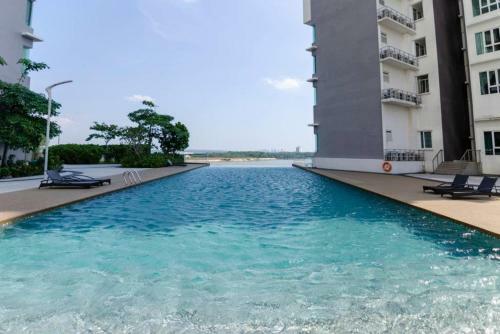 Apartamento High Floor Tropez Waterfront Studio, Sea View