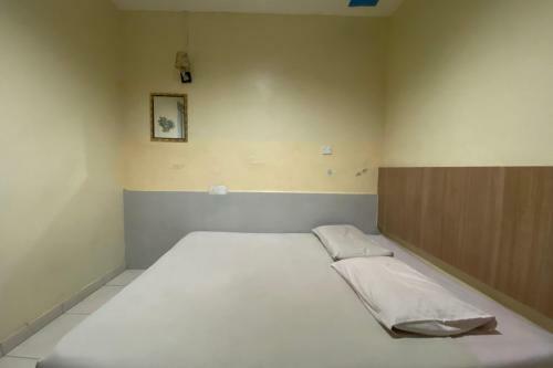 Oyo 89760 Harmoni Inn Hotel