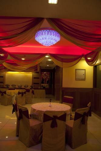 Hotel The Vaishali Inn
