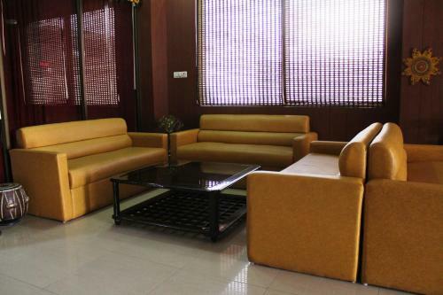 Hotel Maiden Residency