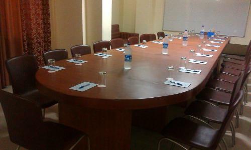 Hotel Maiden Residency