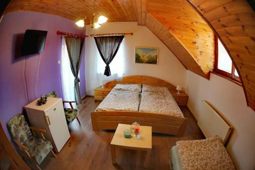 Hostal Gy�ngyvir�g H�z