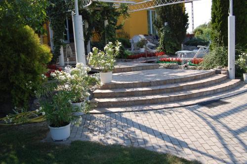 Hostal Judit Vend�gh�z