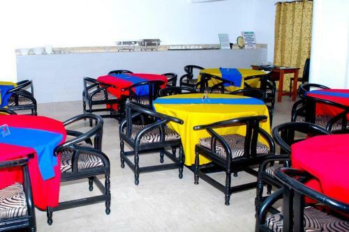 Hostal Room In Lodge - Marble Arch Hotels Awka