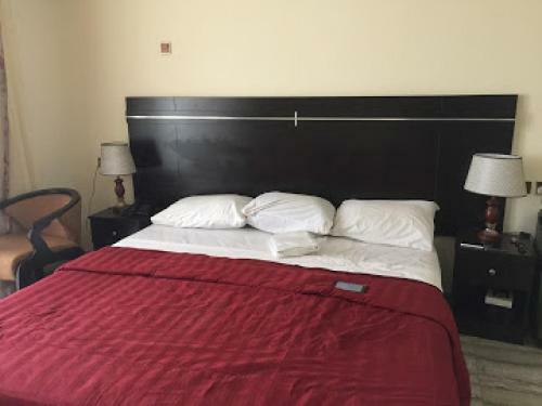 Hostal Room In Lodge - Premier Hotel-ibadan