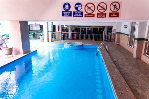 De Meros Hotel And Suites