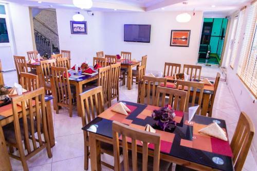 De Meros Hotel And Suites