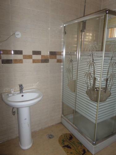 Downtown Royal Hotel Gra