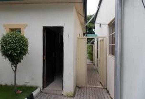 Hostal Room In Lodge - House 18th Apartment Abuja
