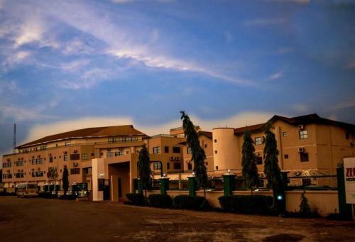 Hostal Room In Lodge - Zecool Hotels Limited