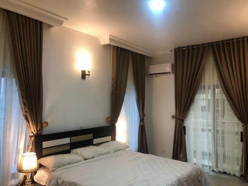 De-golden Quest Apartment