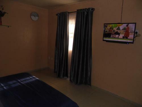 Staycation Suites And Apartment