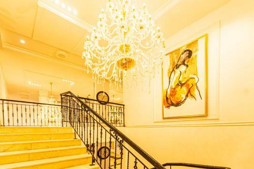 Jj Mas Hotel And Suites