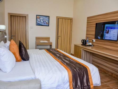 Bedouin Hotel & Suites