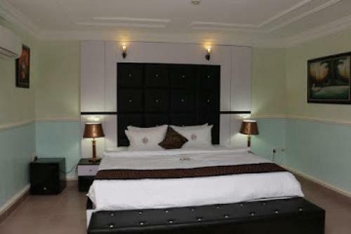 Hostal Room In Lodge - All Seasons Hotel-owerri
