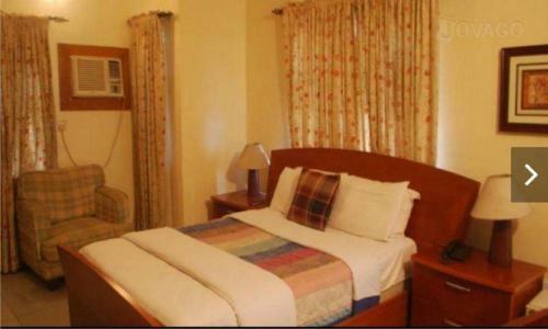 Hostal Room In Lodge - Christine Apartment Hotel Ltd