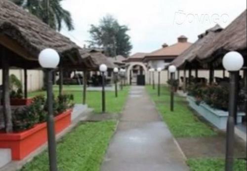 Hostal Room In Lodge - Lotus Hotels And Suites