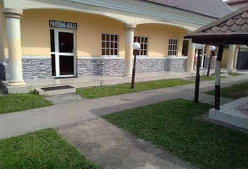 Hostal Room In Lodge - Lotus Hotels And Suites