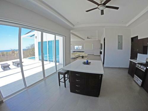 Hotel Surf Ranch Resort - Emerald Coast