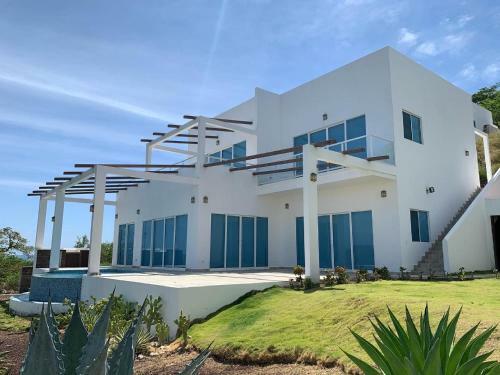Hotel Surf Ranch Resort - Emerald Coast